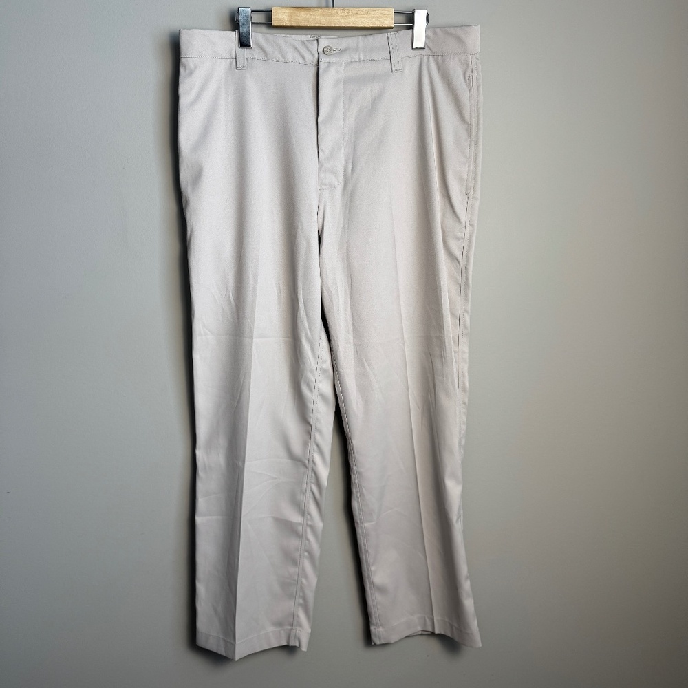 Dockers Tour Men's Chino Casual Dress Pant Cream/Gray‎ Size Tag: 36x30 Golf